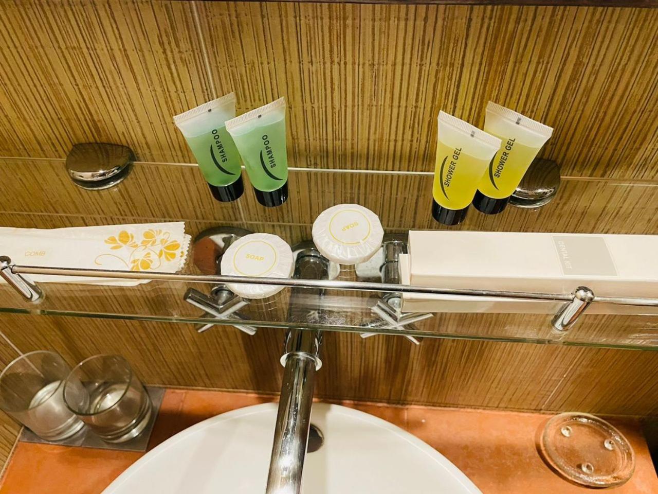 Indulgence Living Hotel Ипох Екстериор снимка