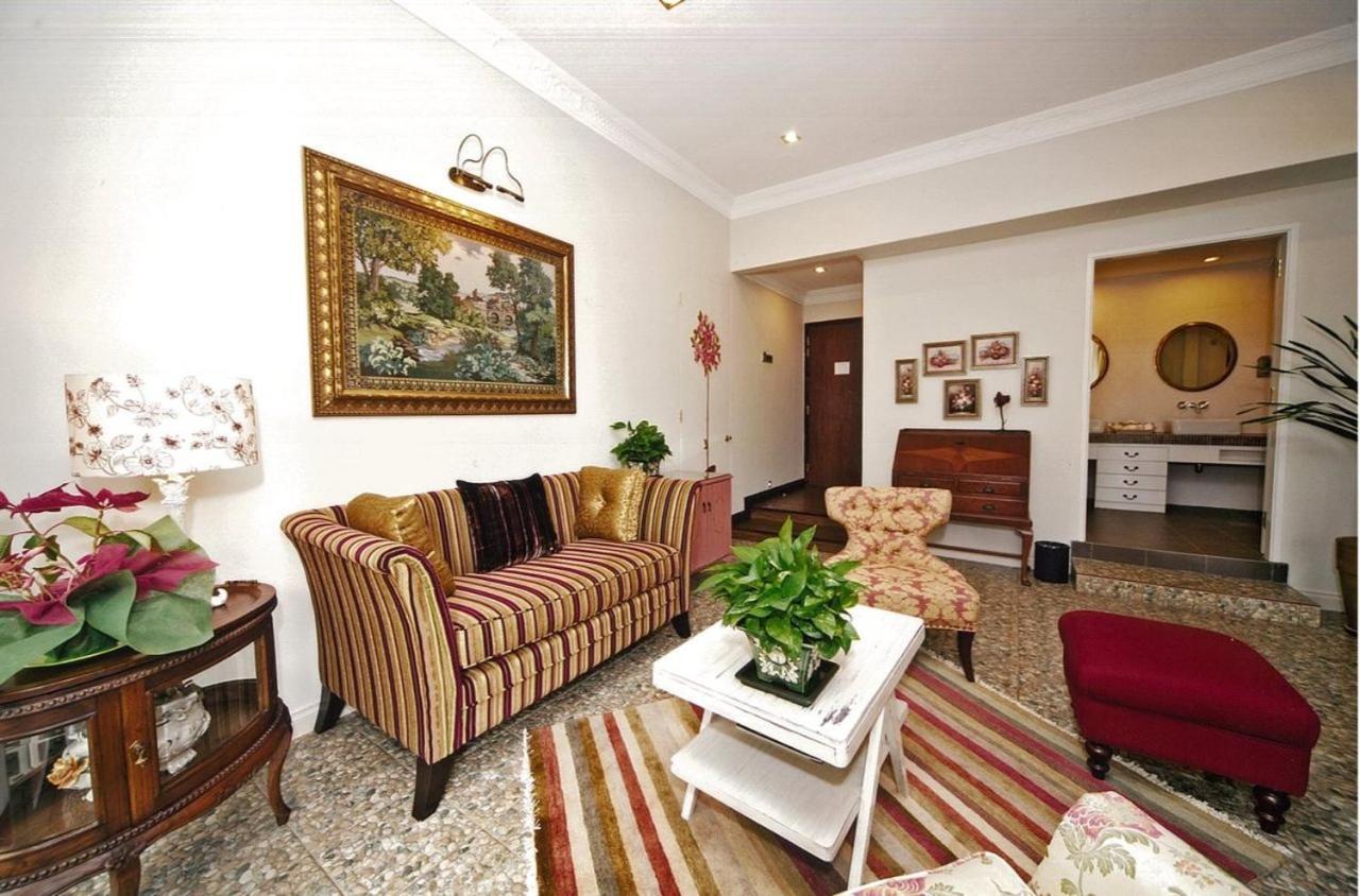 Indulgence Living Hotel Ипох Екстериор снимка